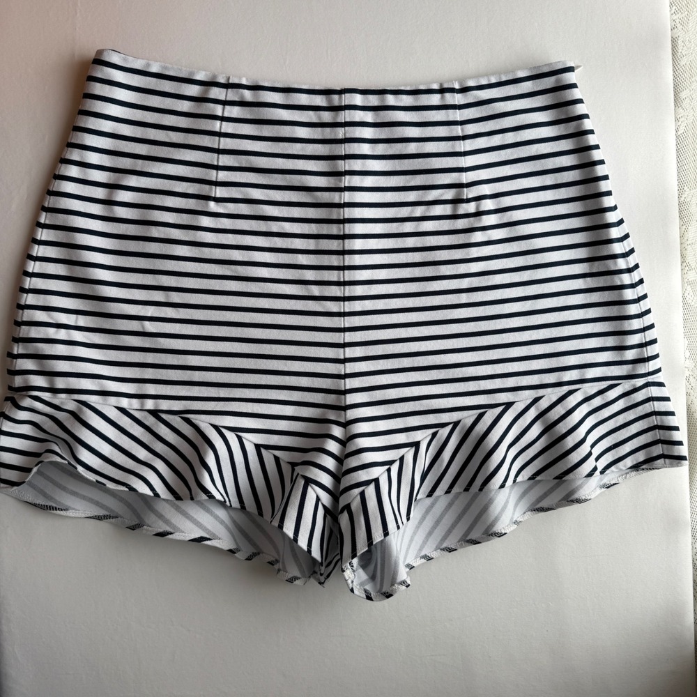 Zara Women Navy White Striped Ruffle Hem High Waisted Shorts Size Large - Picture 9 of 11